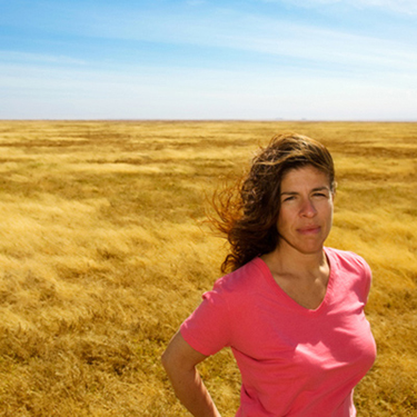 Danielle Butin Headshot