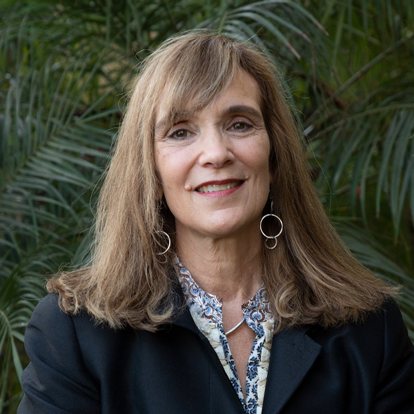 Sharon Guynup Headshot